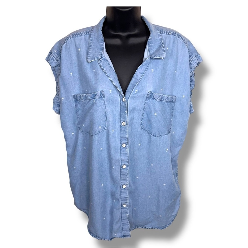 Medium Jachs Girlfriend Blue Lyocell Palm Tree Print Short Sleeve Button Up Top
